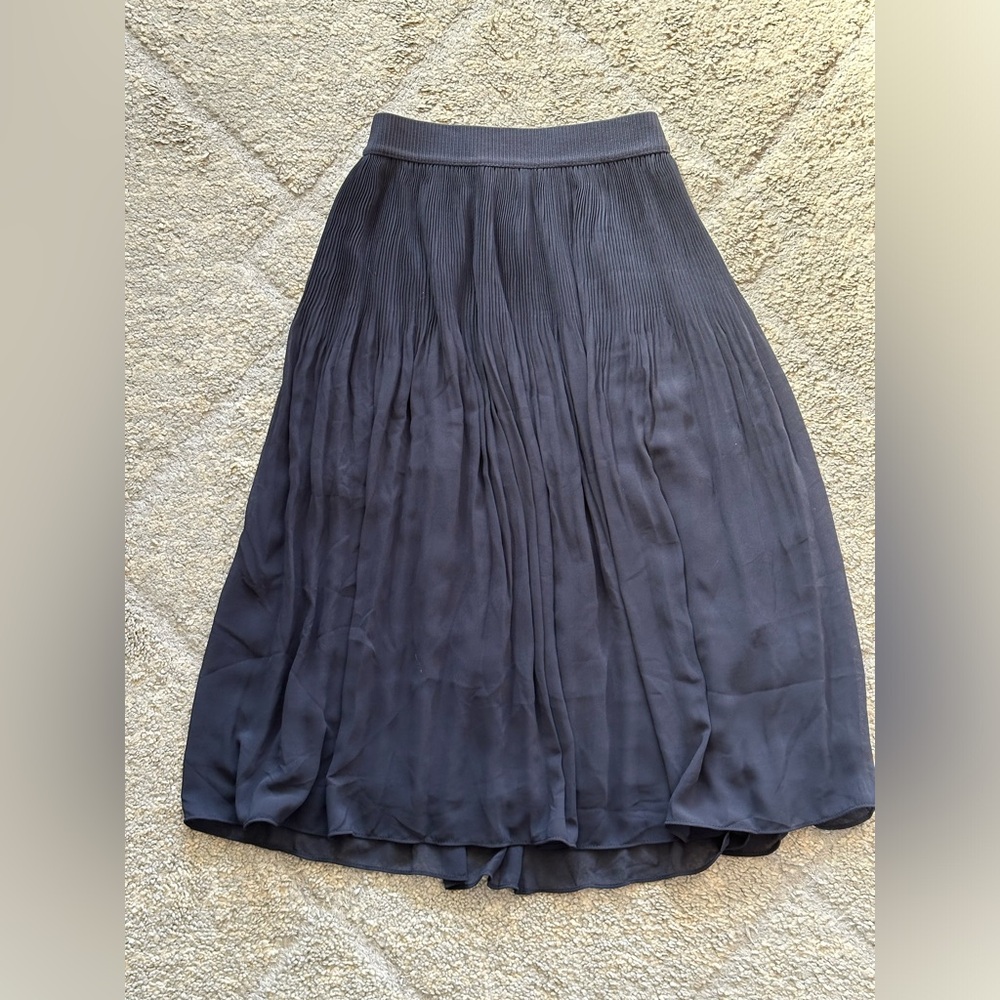 H&M navy midi skirt